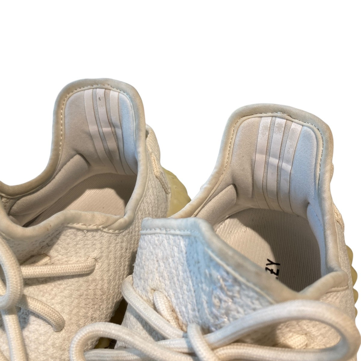 YEEZY Boost 350 V2 Cream WhiteスニーカーCP9366