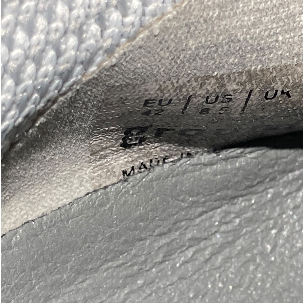 MOOPIE WHITEスニーカー