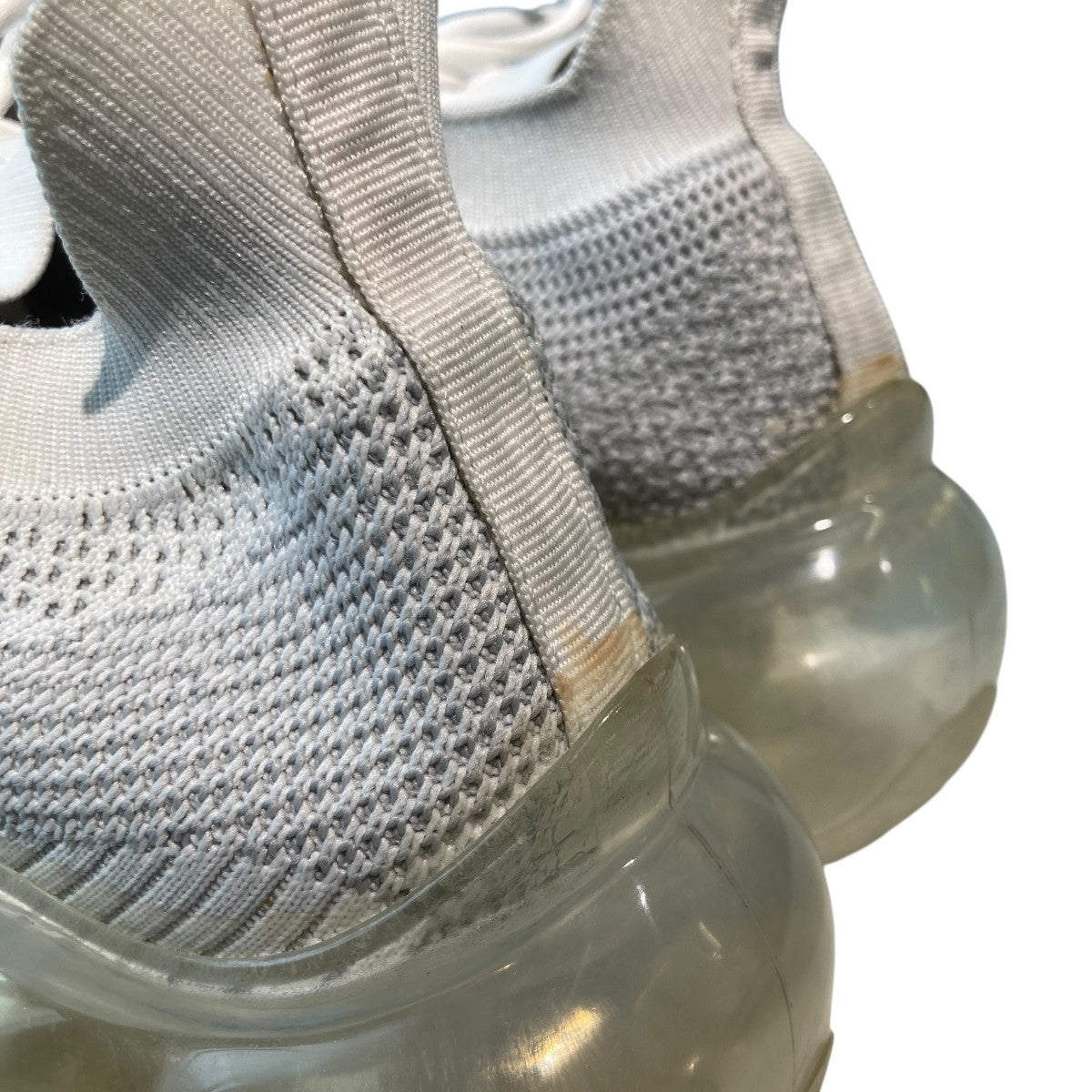 MOOPIE WHITEスニーカー