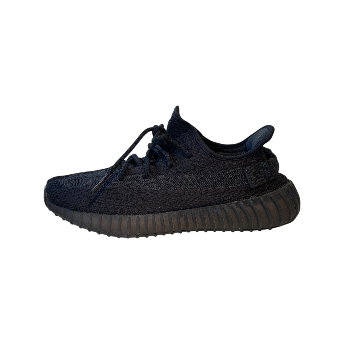 YEEZY Boost 350V2 OnyxスニーカーHQ4540