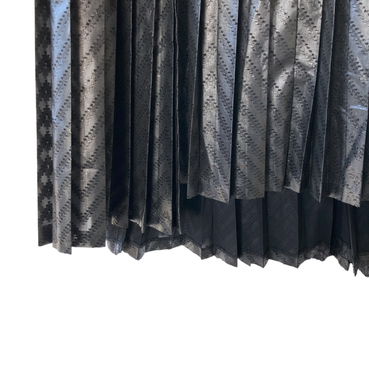 noir kei ninomiya(ノワールケイニノミヤ) プリーツ 巻きスカート3T