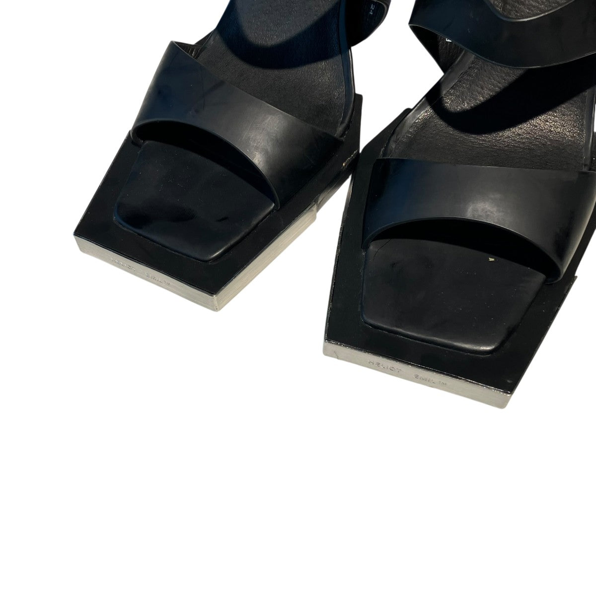 25SSSANDALミュールpress25_w_17_003_l04_blk01_co-blk