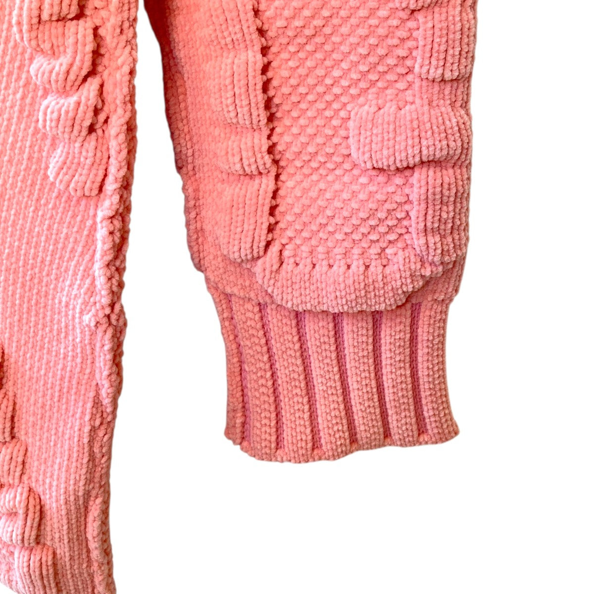 BOTTEGA VENETA(ボッテガヴェネタ) エンボスロゴニットカーディガン  