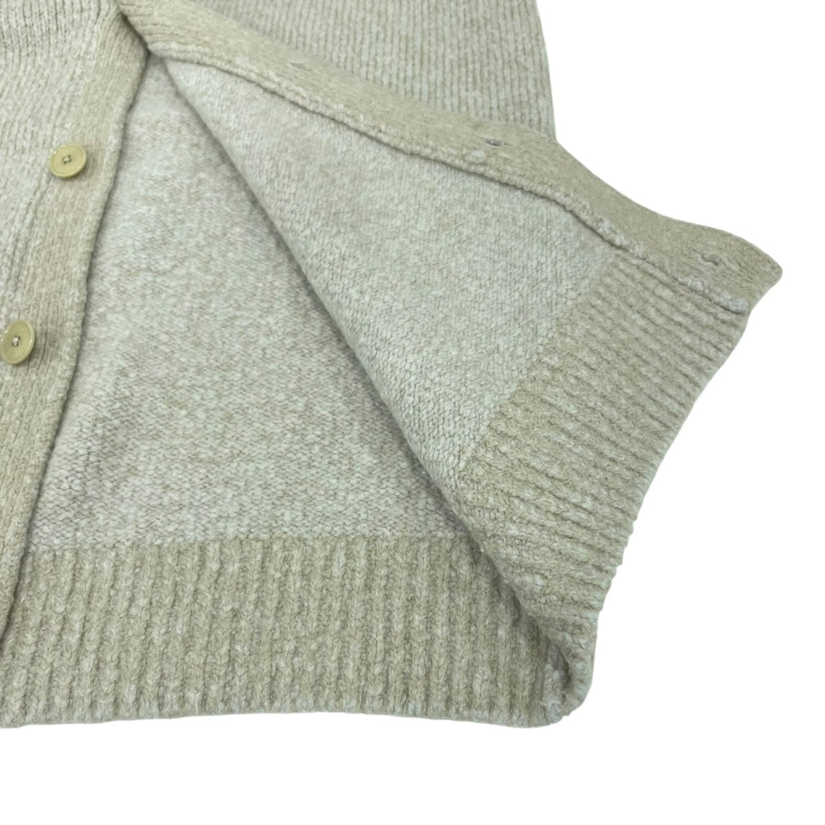 ACNE STUDIOS(アクネストゥディオズ) Vネックカーディガン ベージュ