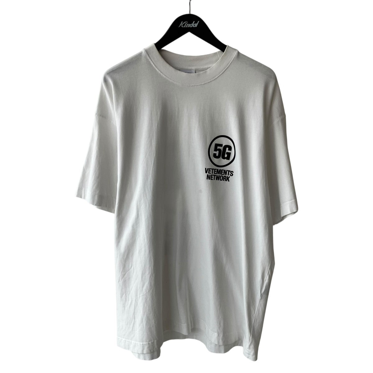 VETEMENTS 5G Logo TeeTシャツUA53TR390W 古着・中古-1枚目のアイテム画像