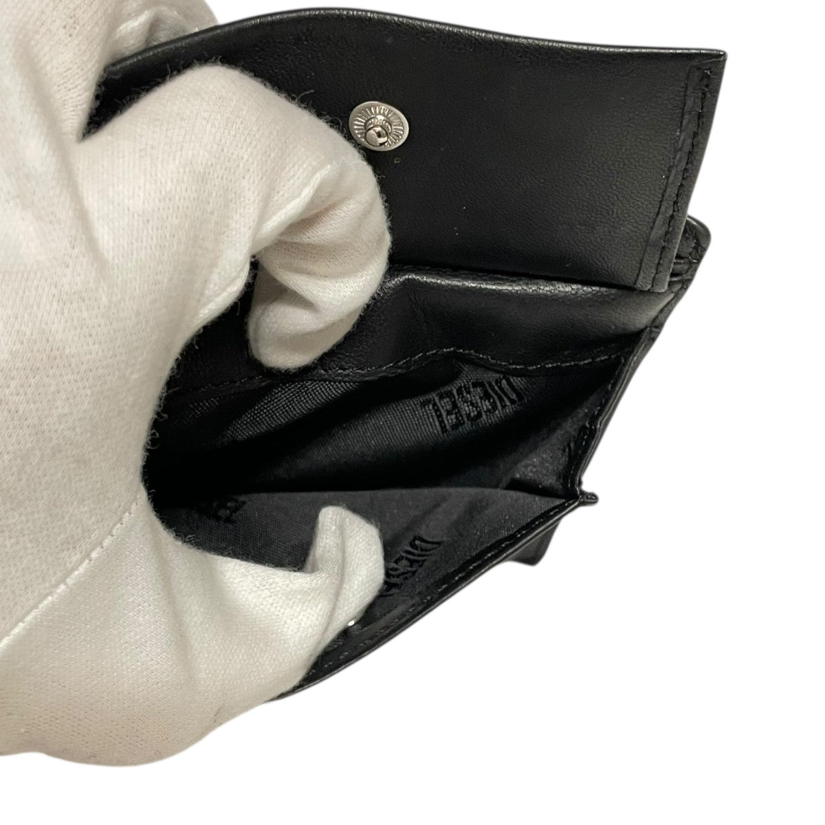 DIESEL(ディーゼル) 二つ折り財布 ブラック｜【公式】カインドオル