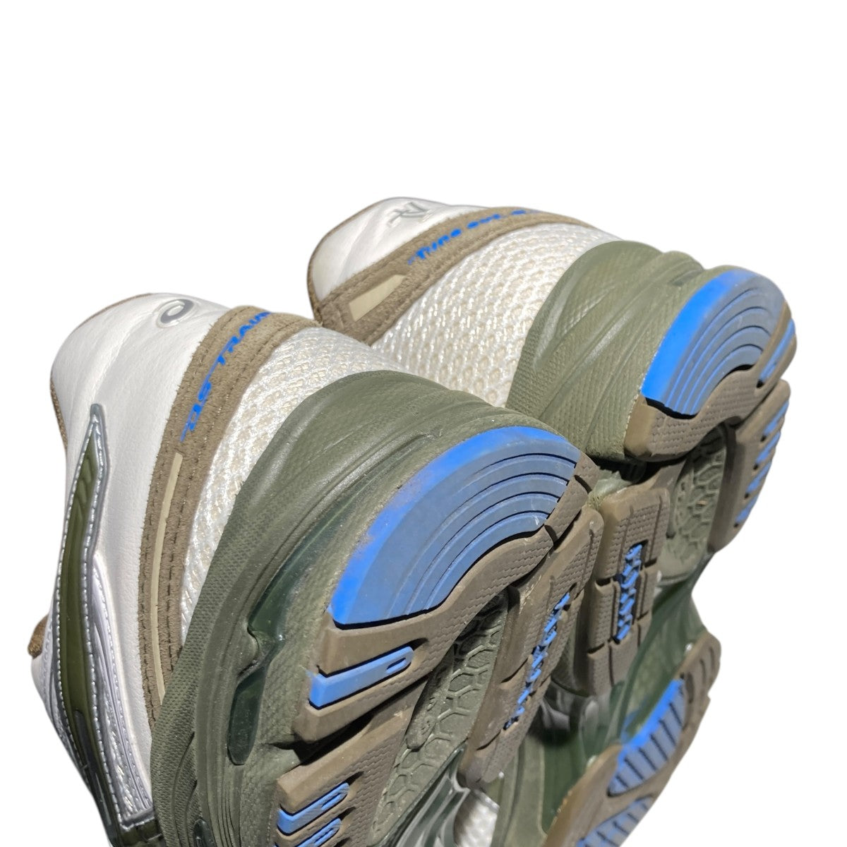 GEL-DS TRAINER 14 Temptation Vacation CREAMローカットスニーカー1203A810