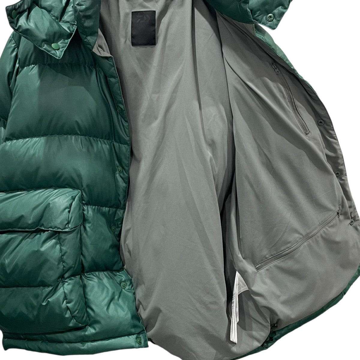 DAIWA 22AW ダウンジャケット TECH BACK PACKER DOWN PARKA テック バックパッカー ダウンパーカ BW-21022W 古着・中古-4枚目のアイテム画像
