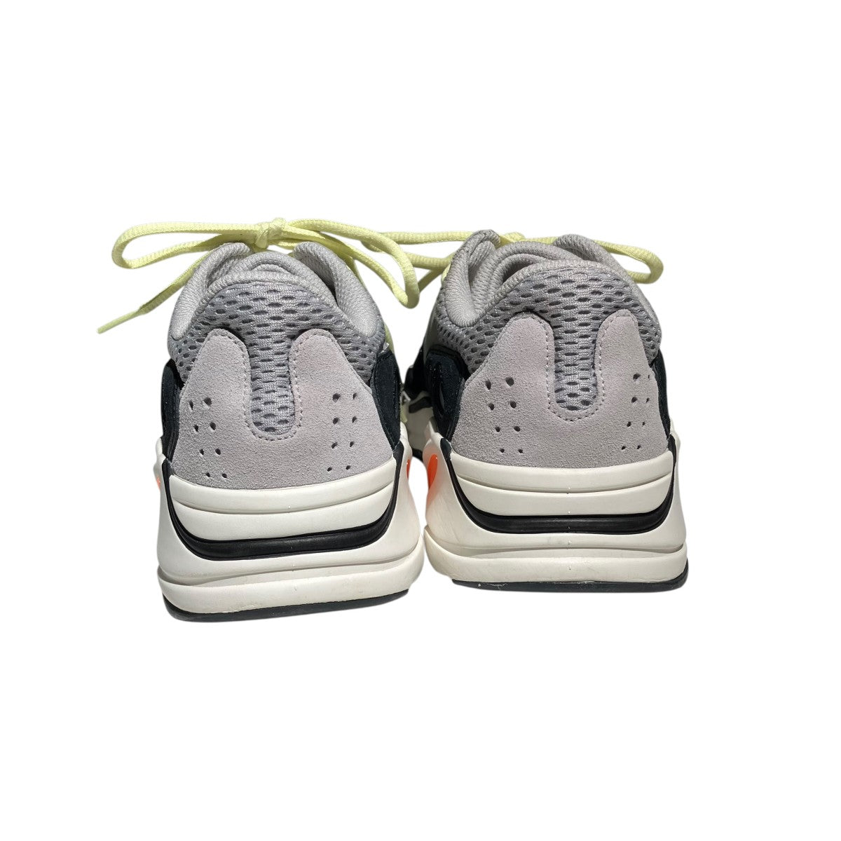 YEEZY BOOST 700スニーカーB75571