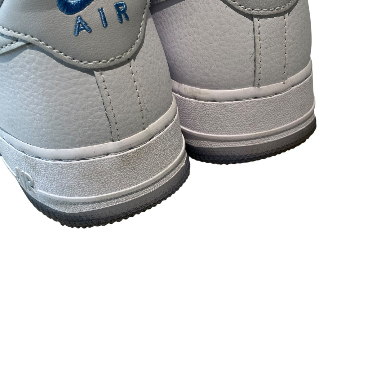 AIR FORCE 1 RETRO QS WHITE／PURE PLATINUM-UNIVERSITY BLUEスニーカーIB5724-100