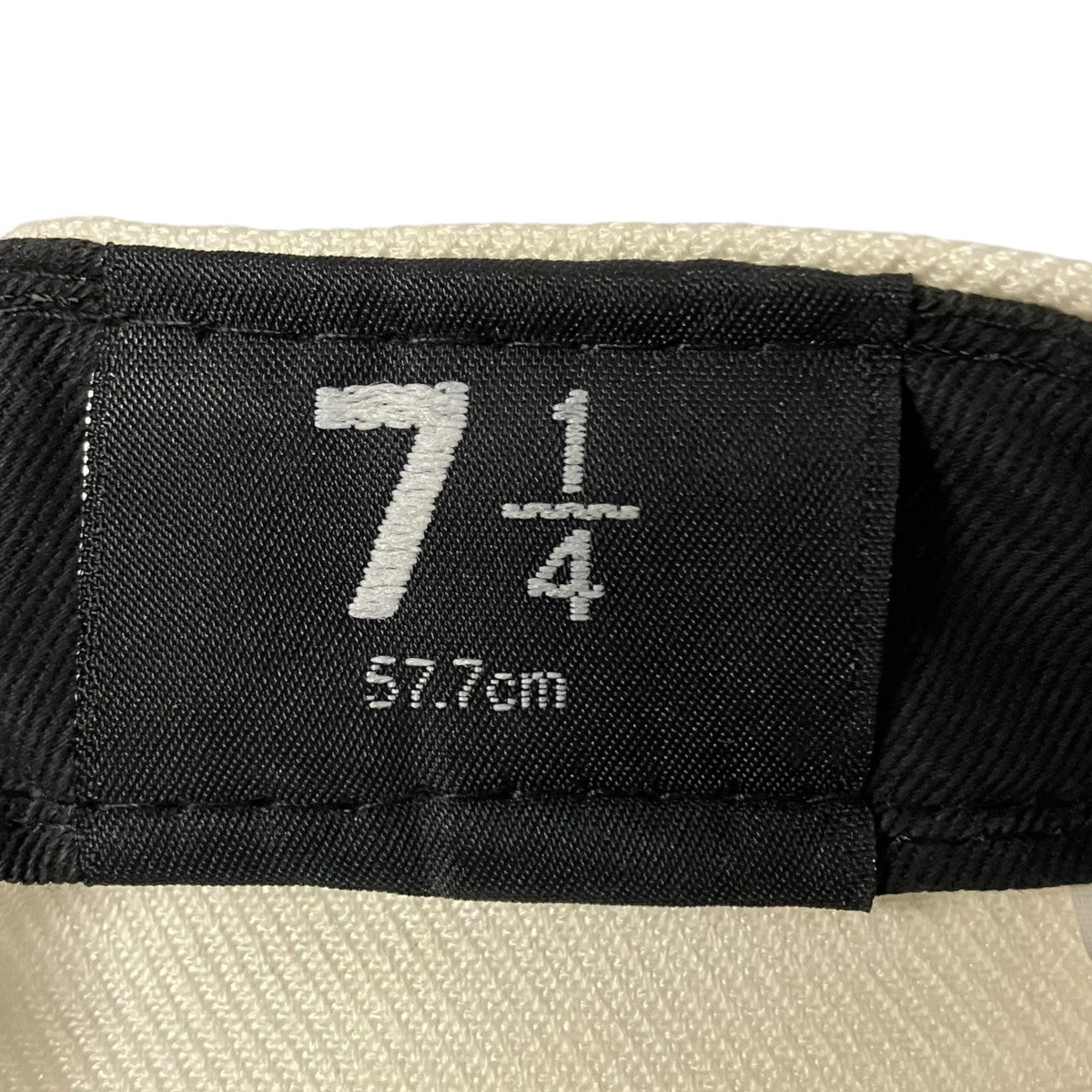 Box Logoキャップ