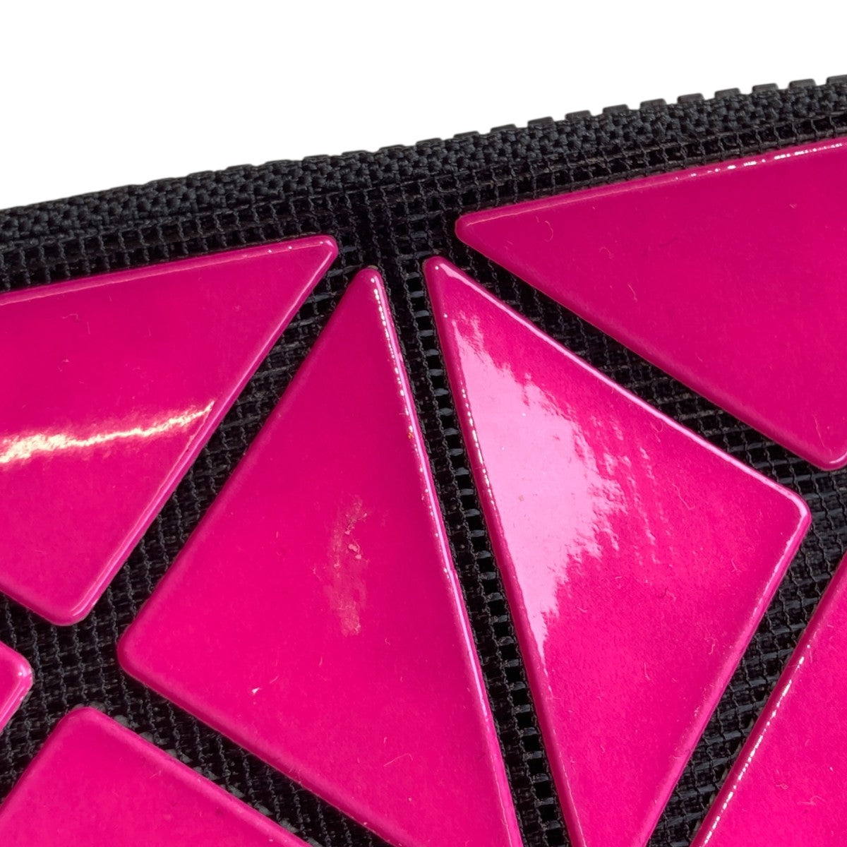 BAO BAO ISSEY MIYAKE ショルダーバッグ ピンク BAO BAO ISSEY MIYAKE ショルダーバッグ ピンク｜【公式】カインドオル