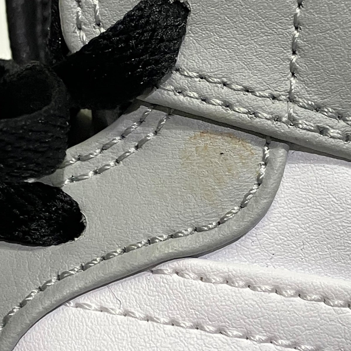 Air Jordan 1 Mid Light Smoke Grey／White／Blackハイカットスニーカー554724-092