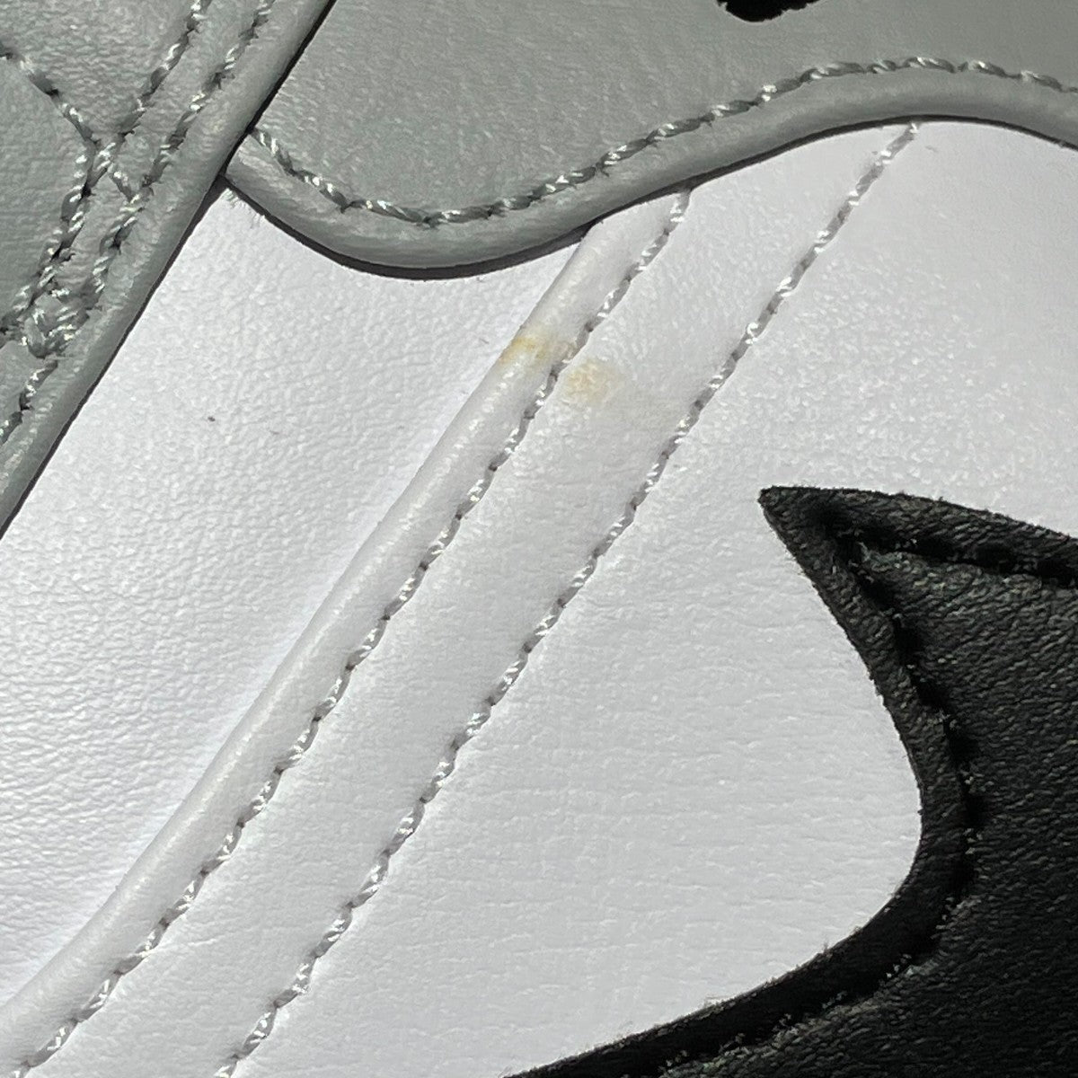 Air Jordan 1 Mid Light Smoke Grey／White／Blackハイカットスニーカー554724-092