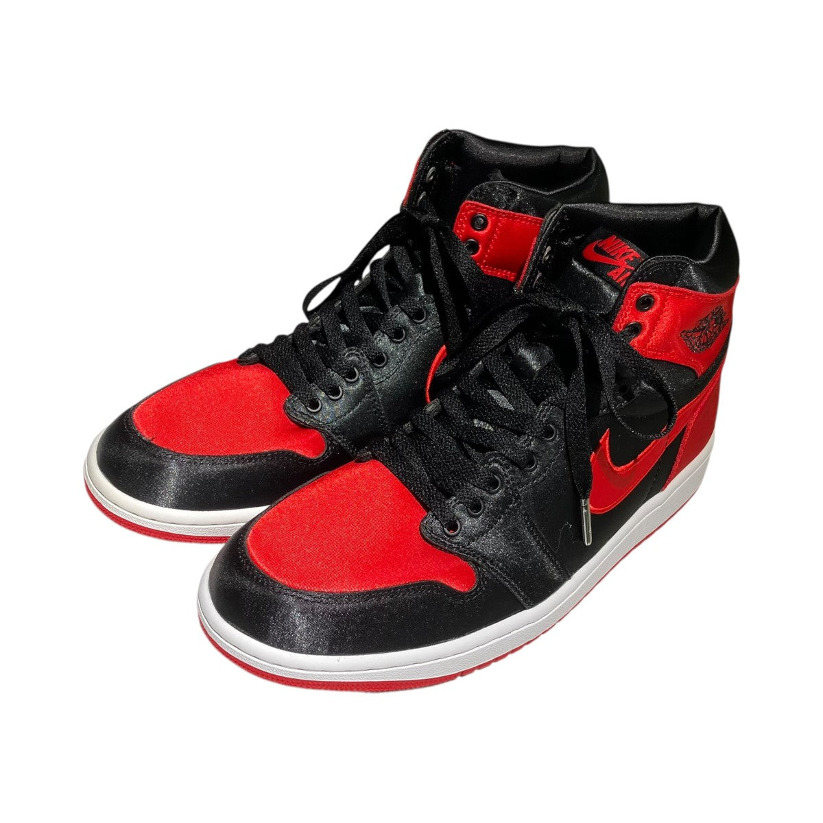 NIKE Air Jordan 1 Retro High OG Satin BredハイカットスニーカーFD4810-061 古着・中古-1枚目のアイテム画像