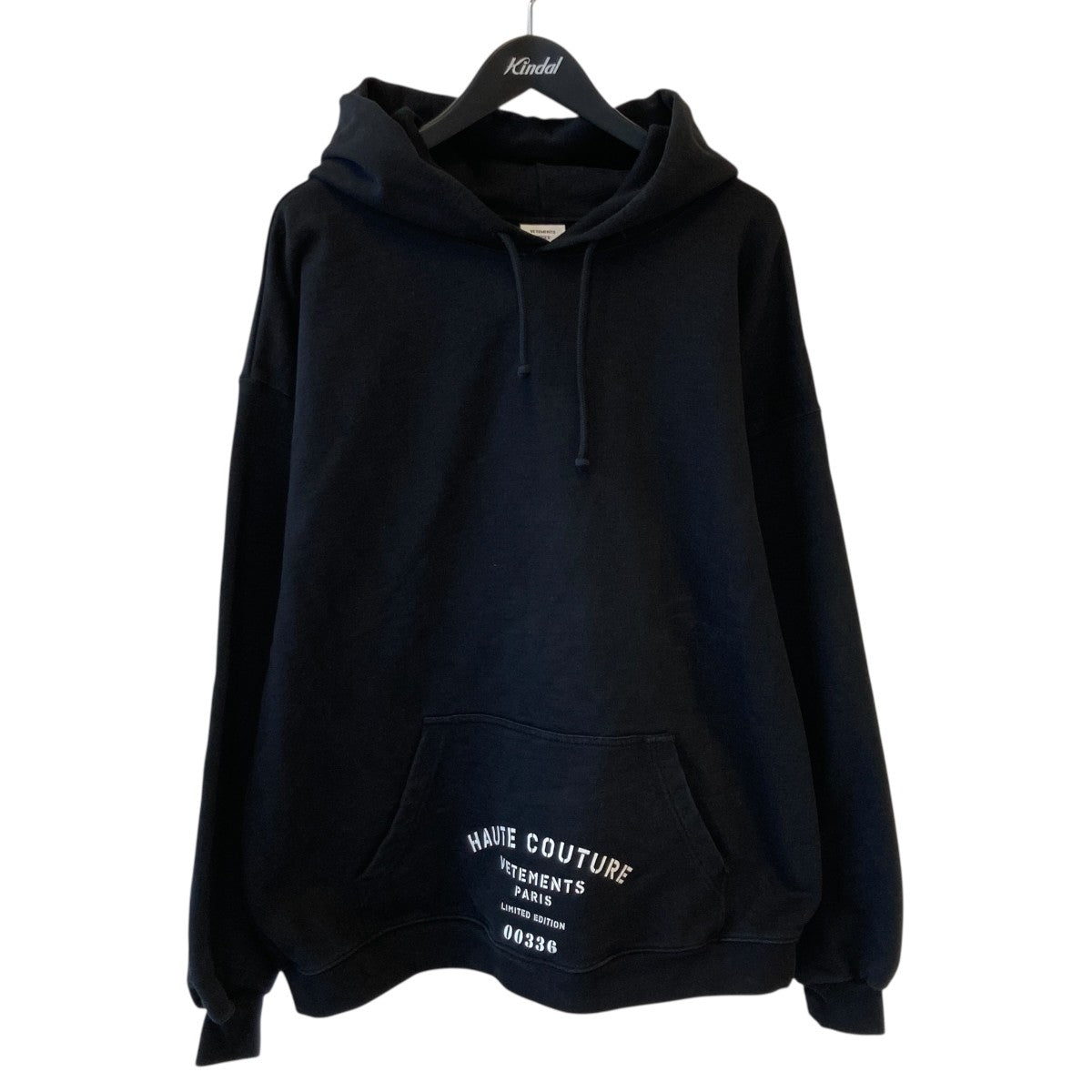MAISON DE COUTURE LOGO HOODIEパーカーUA52TR700B