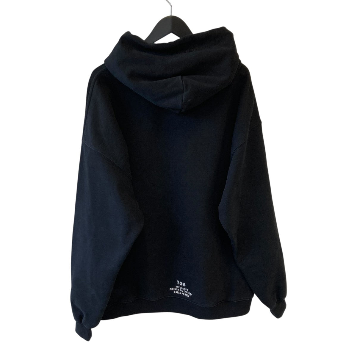 MAISON DE COUTURE LOGO HOODIEパーカーUA52TR700B