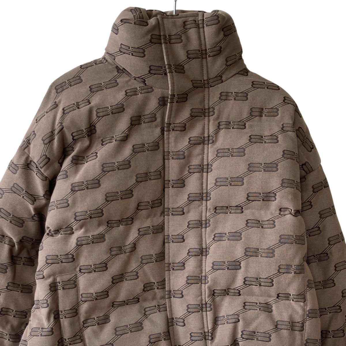 BALENCIAGA BBモノグラム中綿ジャケット681883 TML33 古着・中古-2枚目のアイテム画像