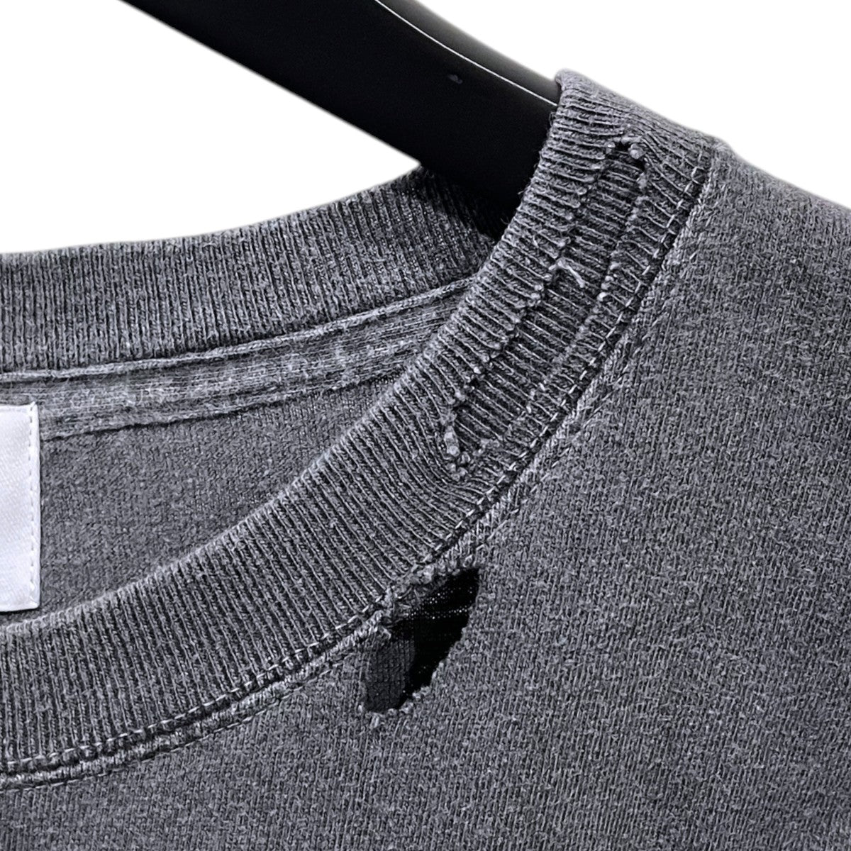 ダメージ加工ミッキープリントTシャツ