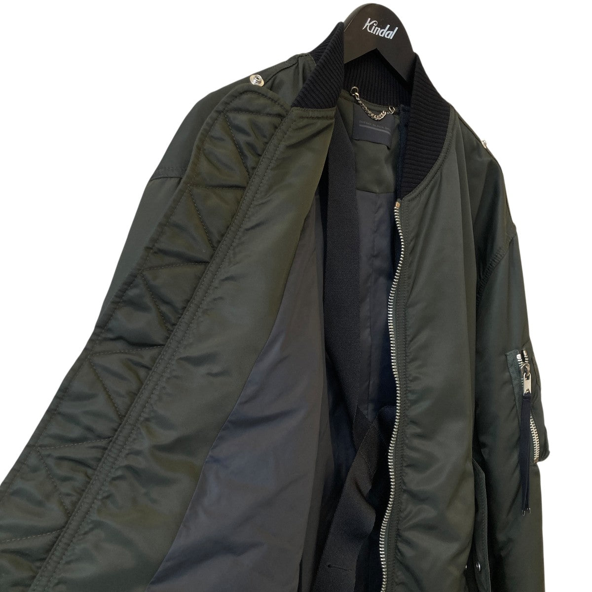 MA-1ジャケット