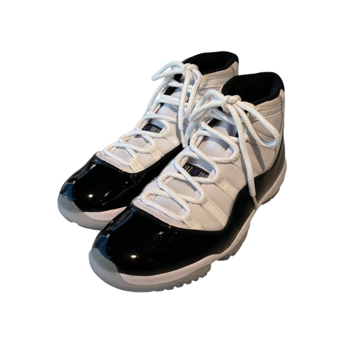 NIKE Air Jordan 11 Retro Concordハイカットスニーカー378037-100 古着・中古-1枚目のアイテム画像
