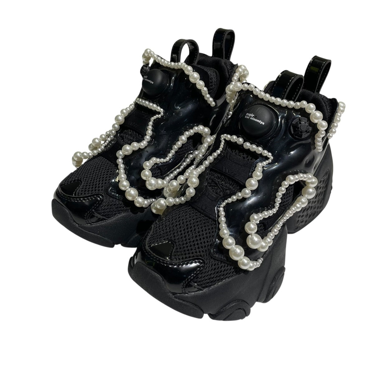 REEBOK×noir kei ninomiya FLYING PEARL PUMPスニーカー3O-K102 古着・中古-1枚目のアイテム画像
