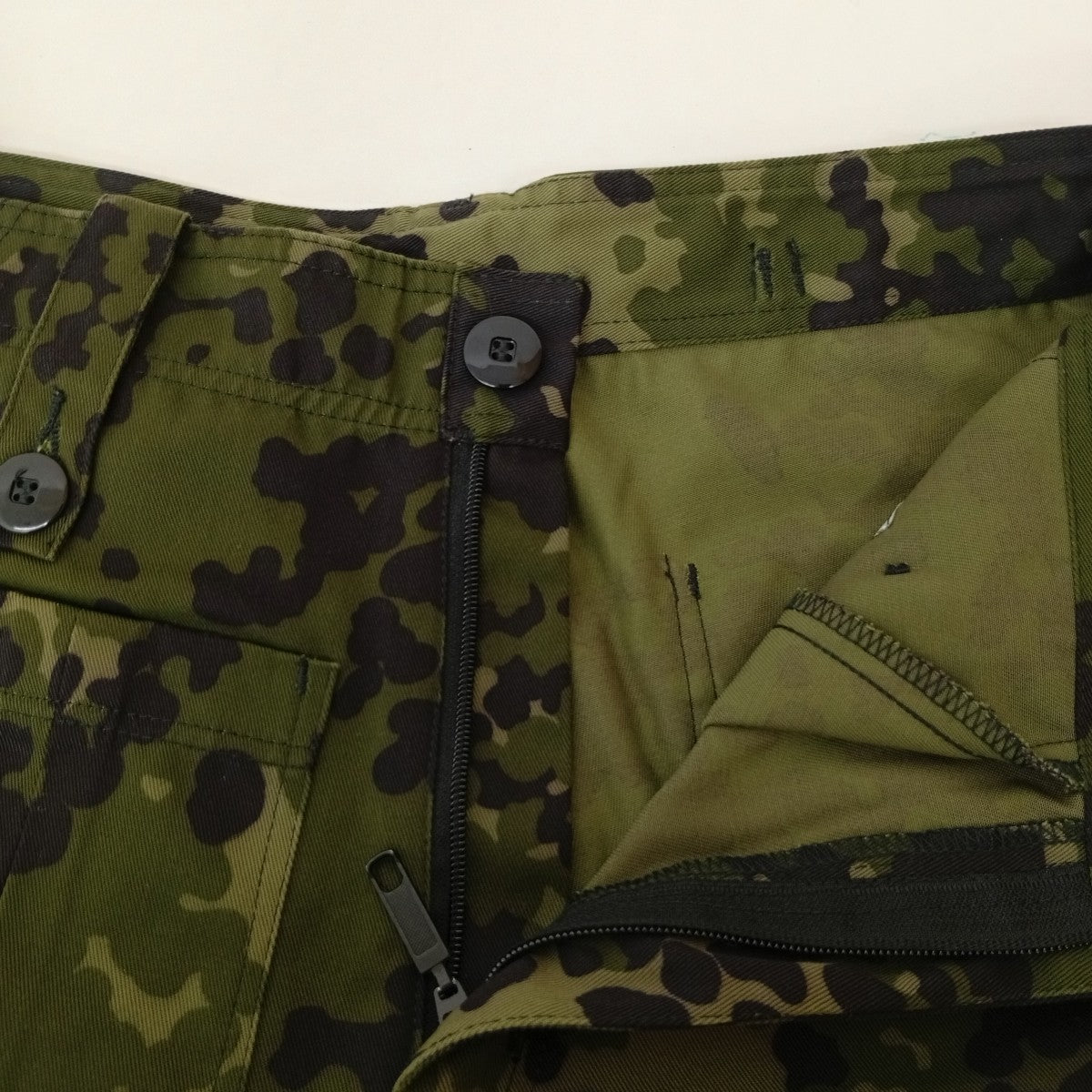 デンマーク軍  ウッドランドカモフラージュ柄パンツ