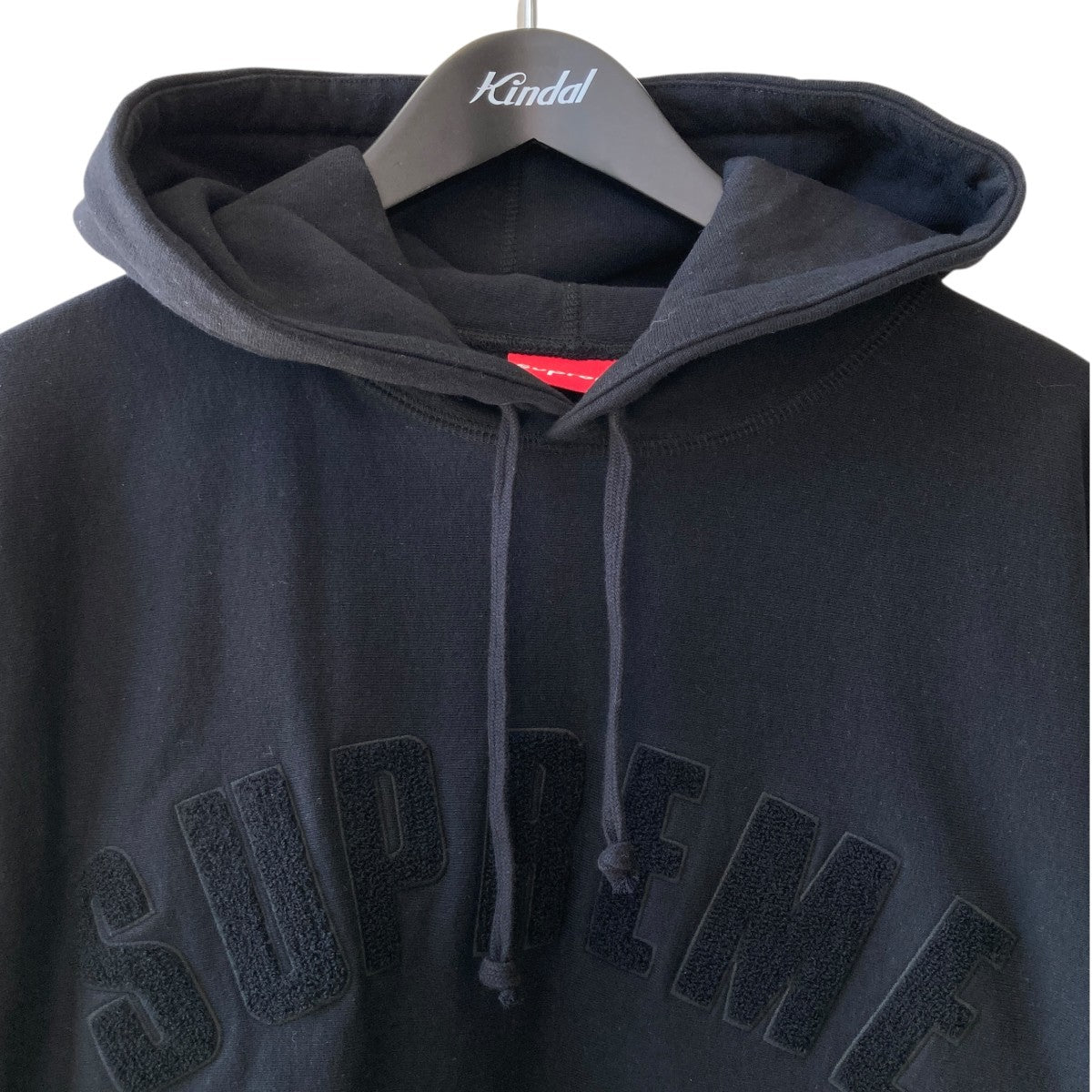 CHENILLE ARC LOGO HOODEDプルオーバーパーカー