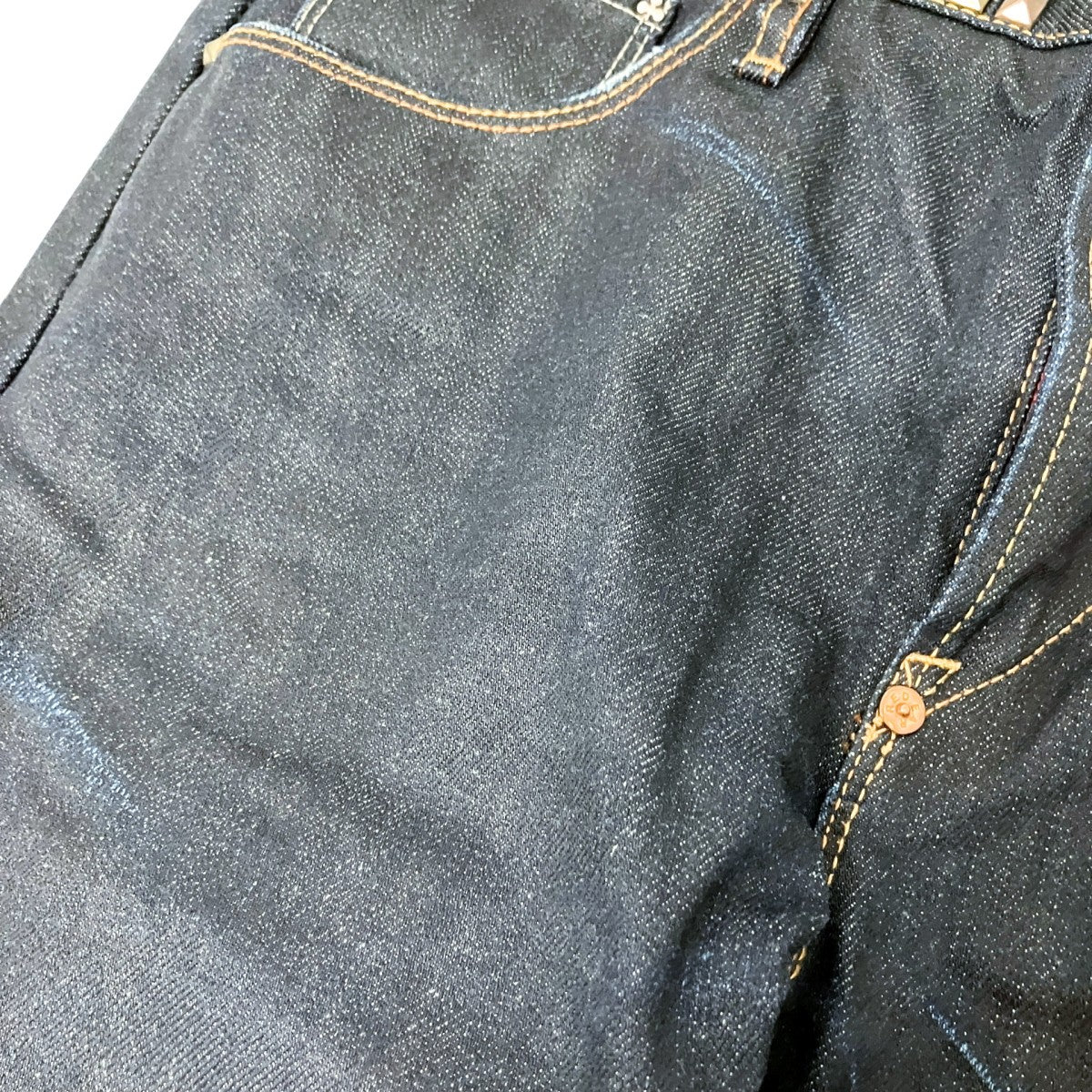 スタッズ装飾デニムパンツ107086