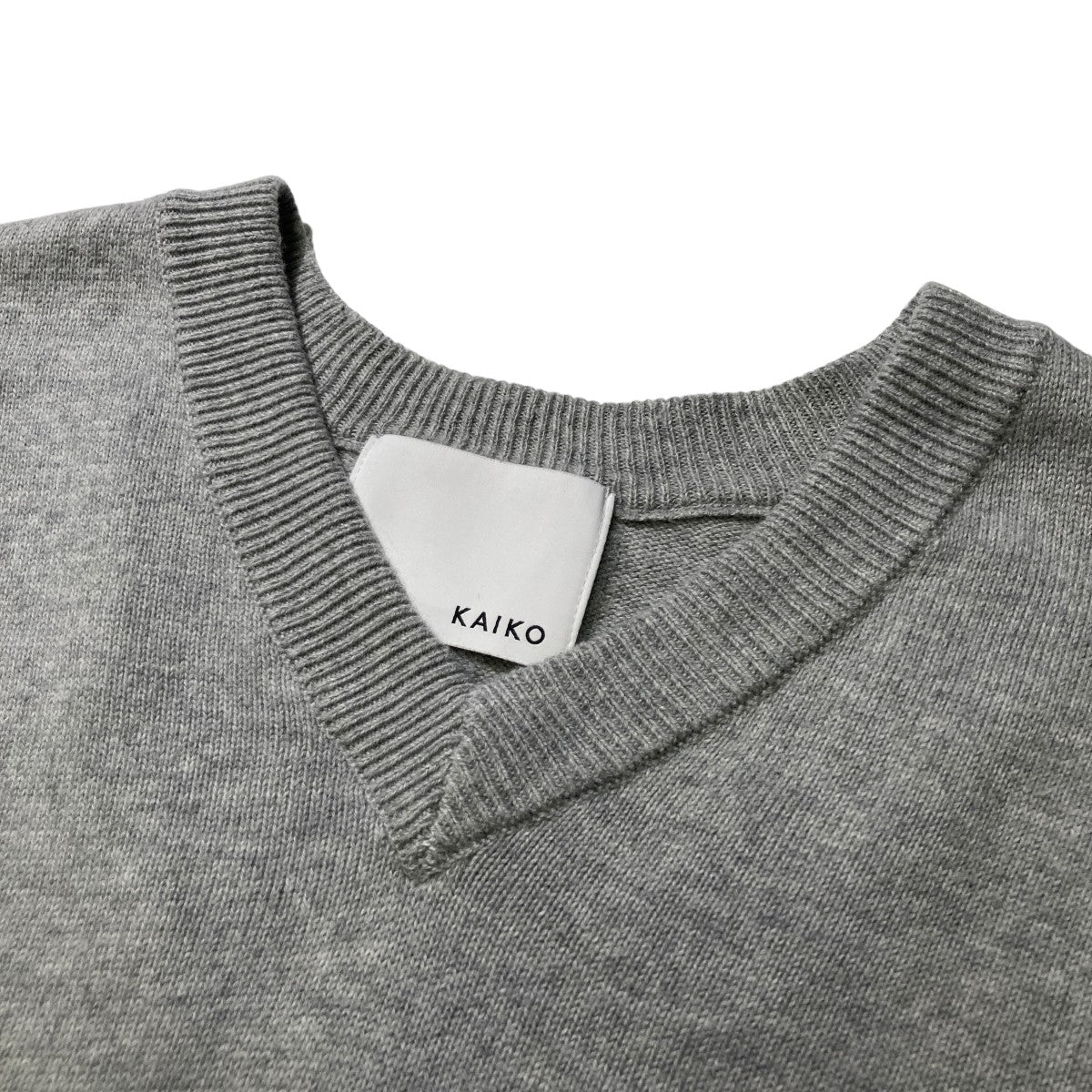 V neck sweaterVネックニットKAIKO-KN-002