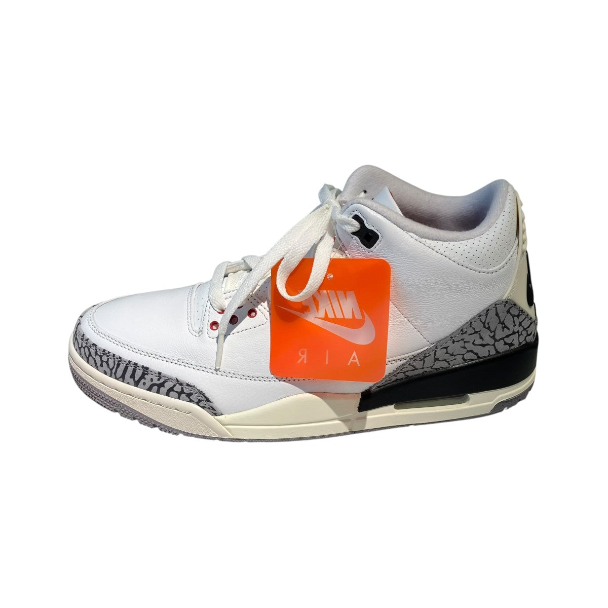 Air Jordan 3 Retro White Cement ReimaginedスニーカーDN3707-100