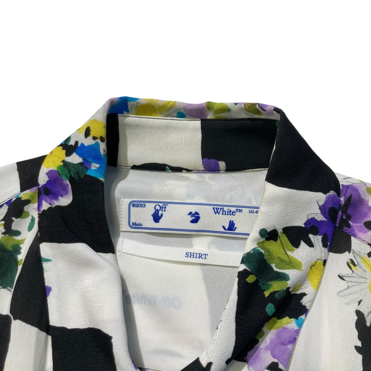 Checker Flower Print S S Shirt半袖シャツOMGA171S21FAB001