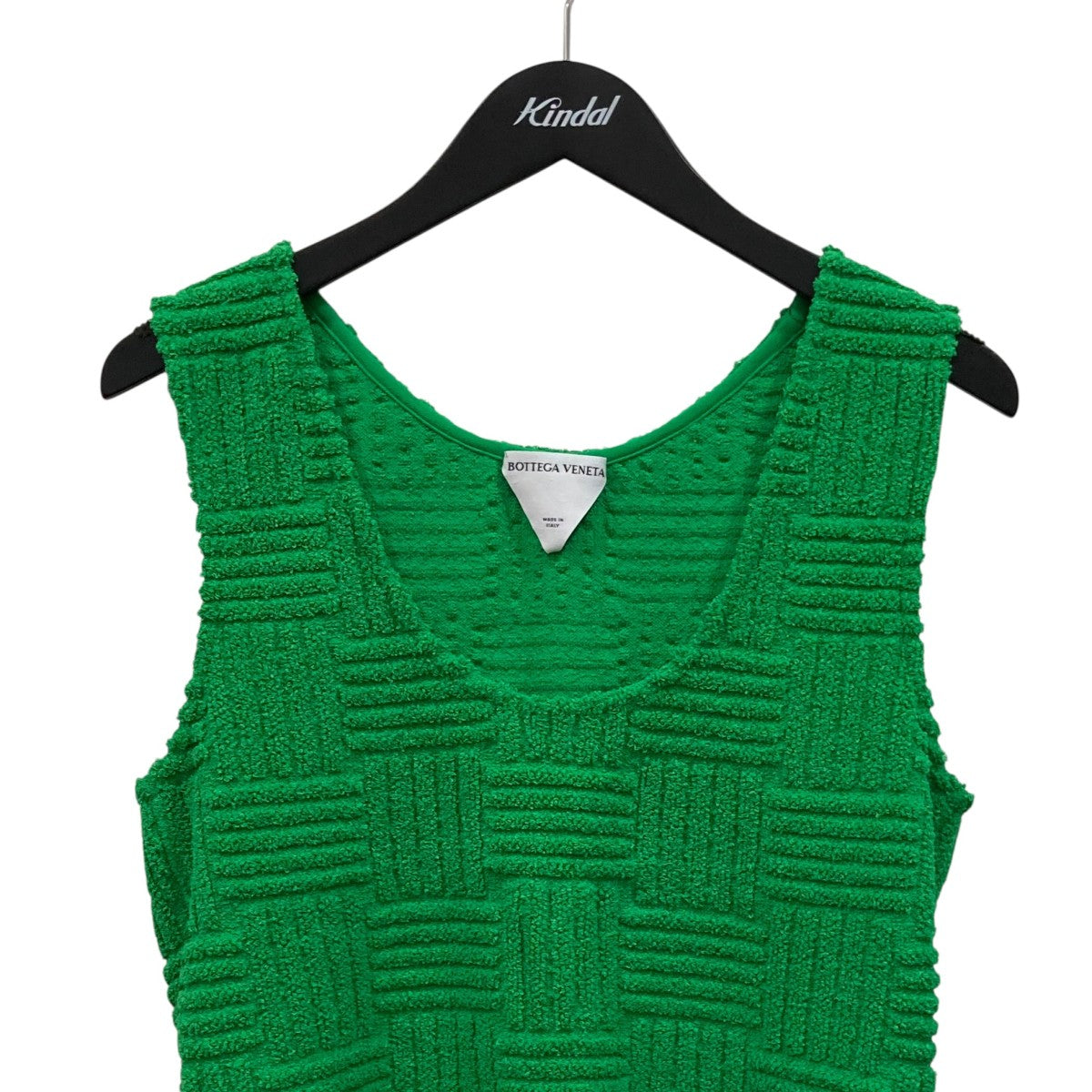 CREAM TANK TOP WITH JACQUARD PATTERNベスト692827