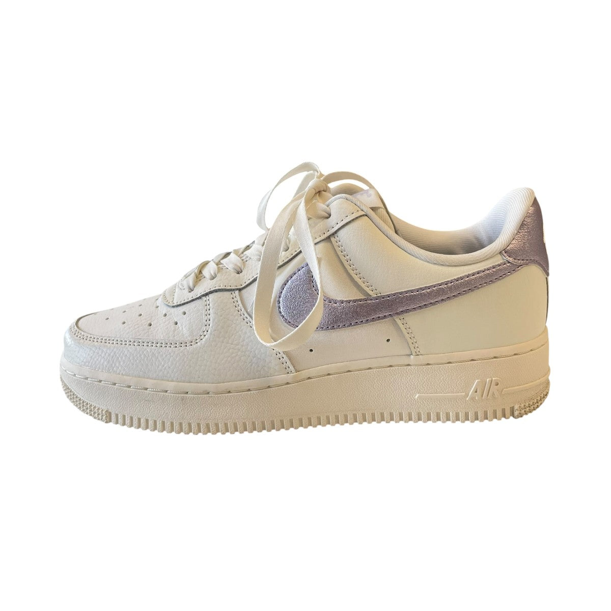 WMNS AIR FORCE 07 ESSローカットスニーカーDV7470-100