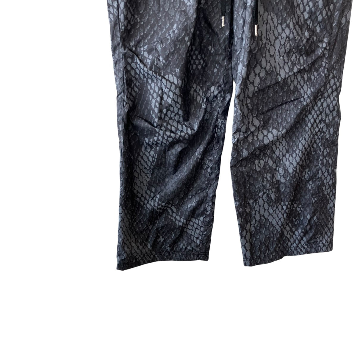 KB LT WT WOVEN PANTナイロンパンツIB2707-010