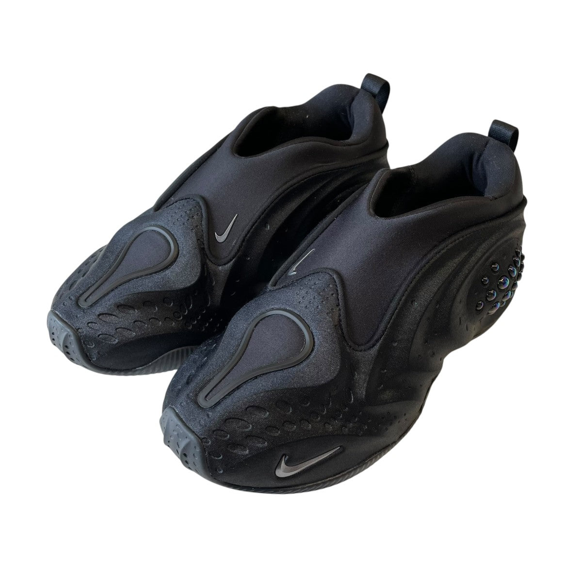 WMNS Black and Metallic Dark GreyローカットスニーカーHQ2410-001