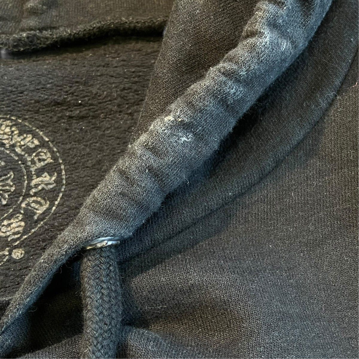 Vertical Logo Pullover Hoodieパーカー