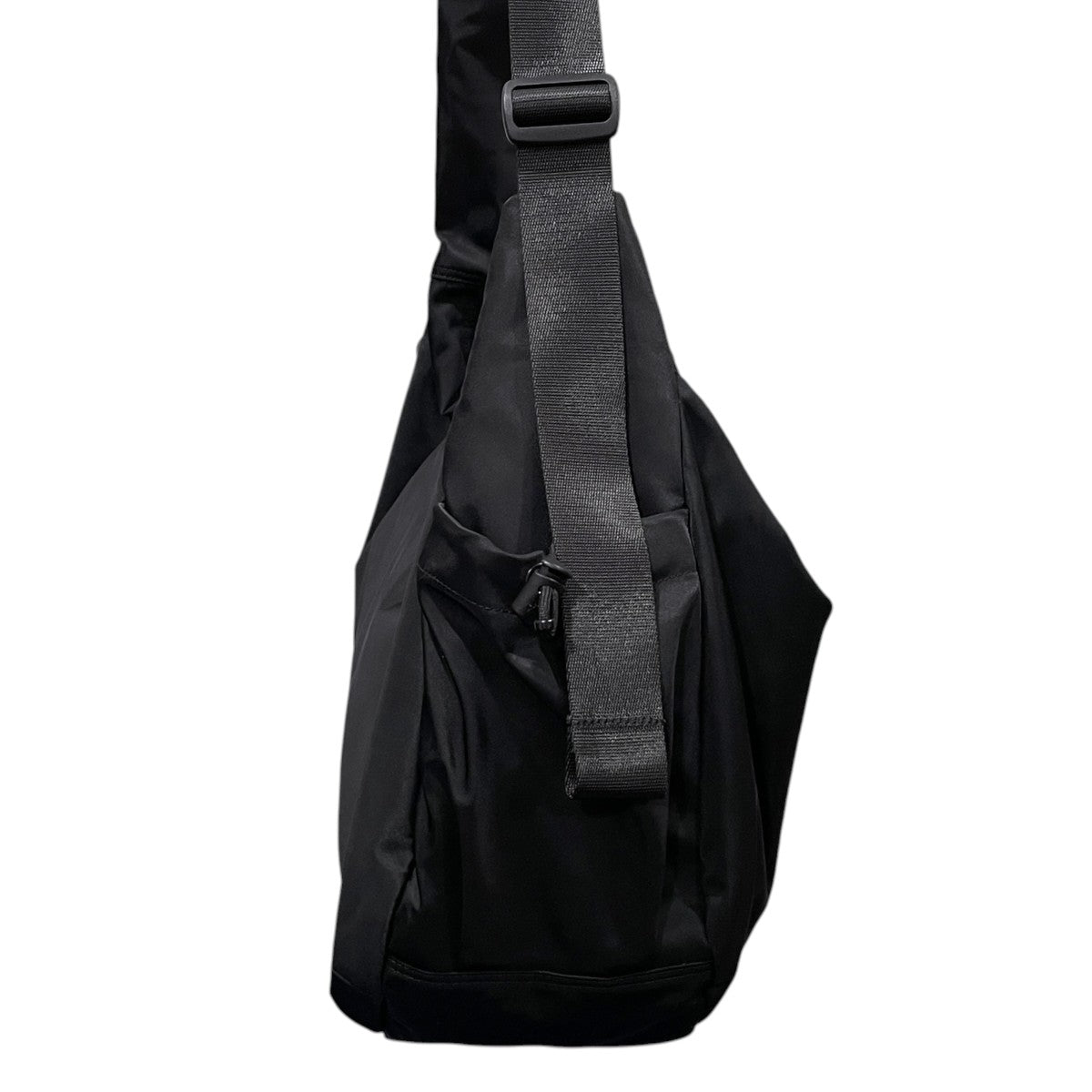ショルダーバッグ URBAN HOBO BAG L アーバン ホーボー バッグ ラージ NN2PR76A