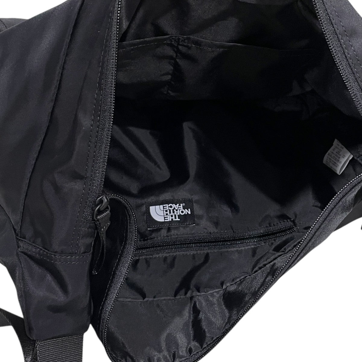 ショルダーバッグ URBAN HOBO BAG L アーバン ホーボー バッグ ラージ NN2PR76A