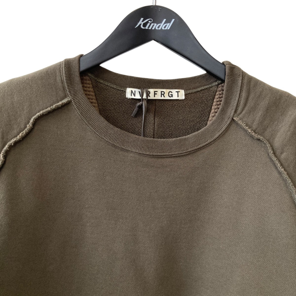 PANELLED DOUBLE LAYER C／N SWEATレイヤード 長袖トップスNF242T03