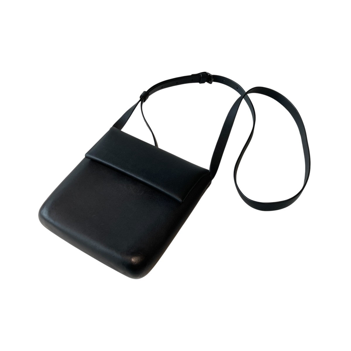 MOLDED POUCHショルダーバッグARC_B01Q BG-187