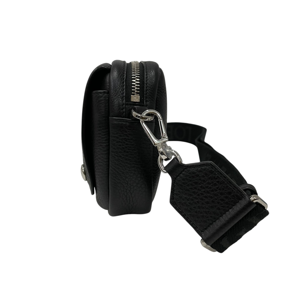 LOEWE(ロエベ) ペブル メッセンジャーショルダーバッグ ブラック