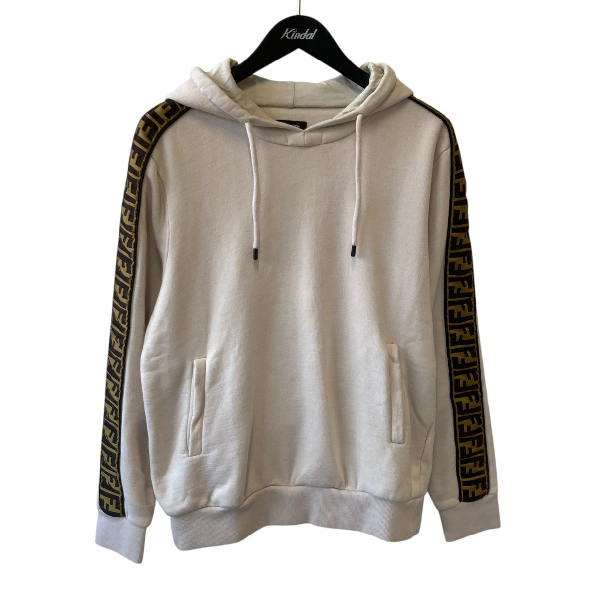 FENDI パーカーFY0870 A1EG 古着・中古-1枚目のアイテム画像