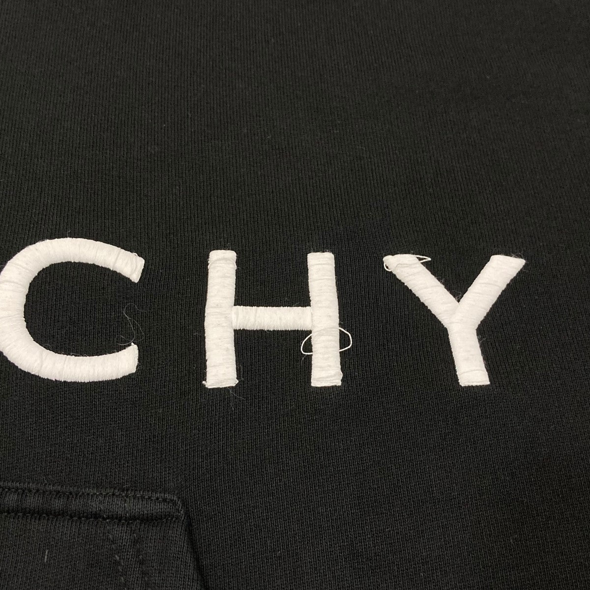 GIVENCHY(ジバンシィ) ロゴオーバーサイズパーカーコットンBMJOC93Y69 BMJOC93Y69 ブラック サイズ  XL｜【公式】カインドオルオンライン ブランド古着・中古通販【kindal】