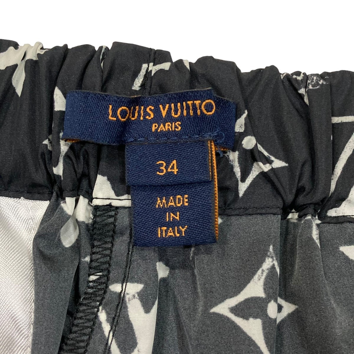 LOUIS VUITTON(ルイヴィトン) ステンシルエフェクトモノグラムジョギング ナイロンパンツ FIPA11DFU FIPA11DFU ブラック  サイズ 34｜【公式】カインドオルオンライン ブランド古着・中古通販【kindal】