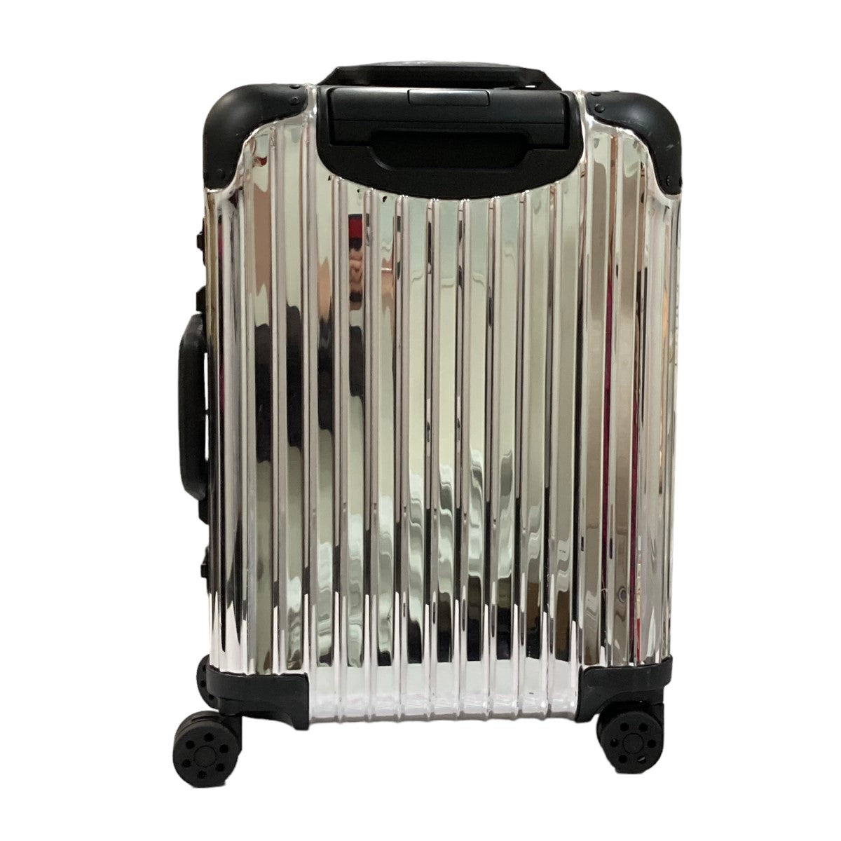リモワ×モンクレールの“Reflection” スーツケース キャリーバッグです。 RIMOWA×MONCLER バッグ 古着・中古アイテム