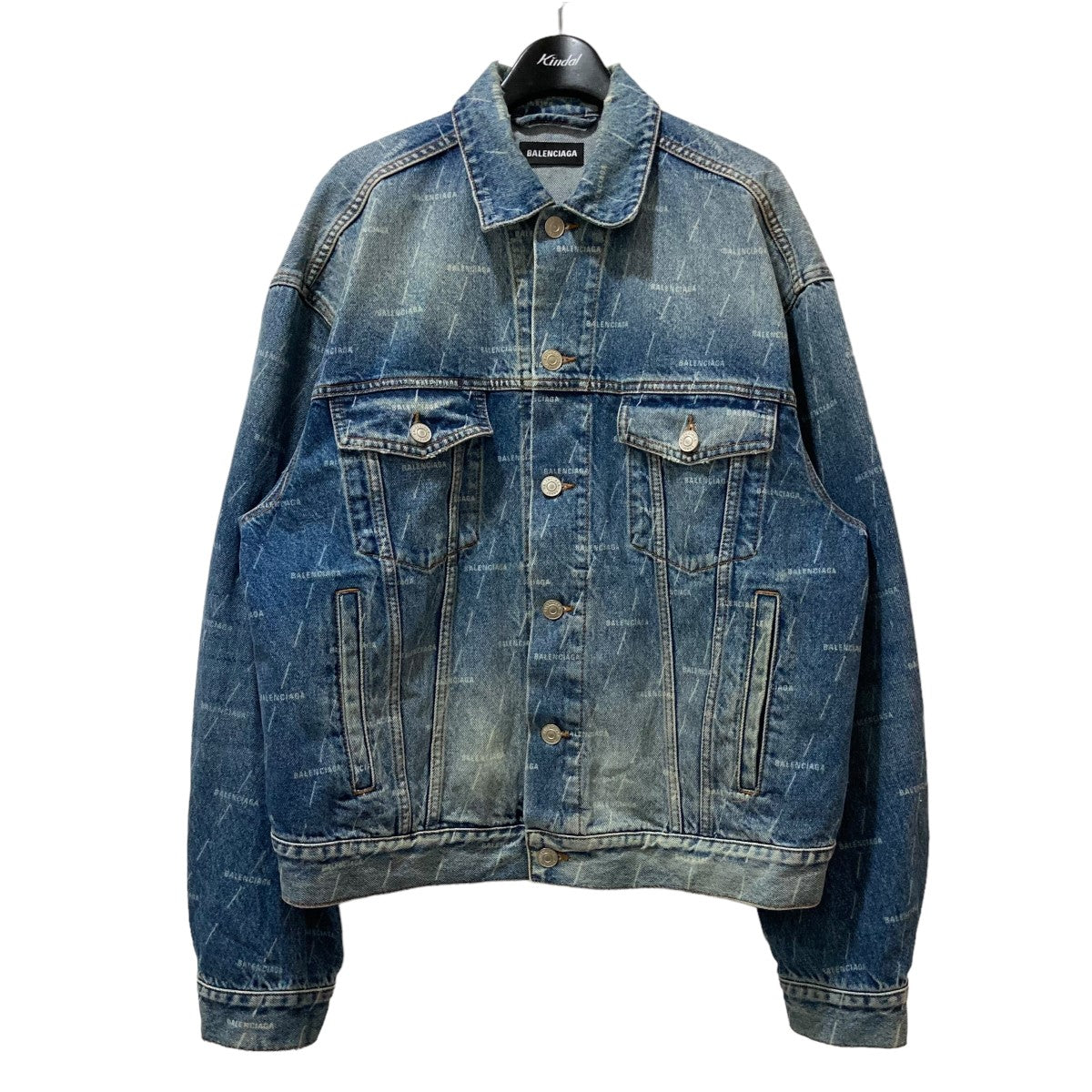 BALENCIAGA(バレンシアガ) DENIM ALL OVER LOGO JACKET ロゴプリントデニムジャケット 620731 TJW53  620731 TJW53 インディゴ サイズ 44｜【公式】カインドオルオンライン ブランド古着・中古通販【kindal】