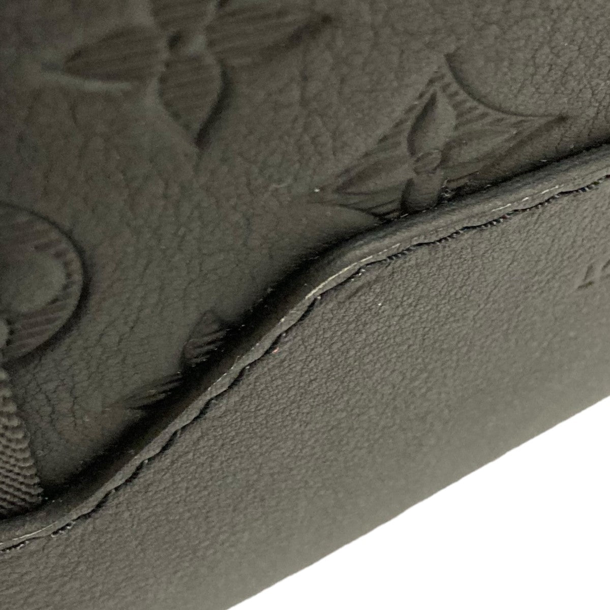 LOUIS VUITTON(ルイヴィトン) ゲットアウェイ レザーバック