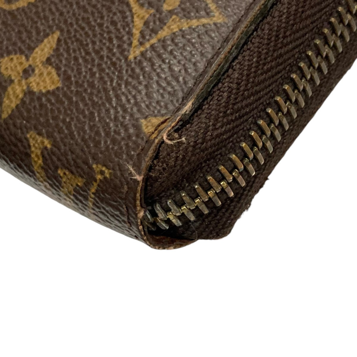 LOUIS VUITTON ジッピーウォレット 長財布 M60017 CA2077 の古着・中古アイテム