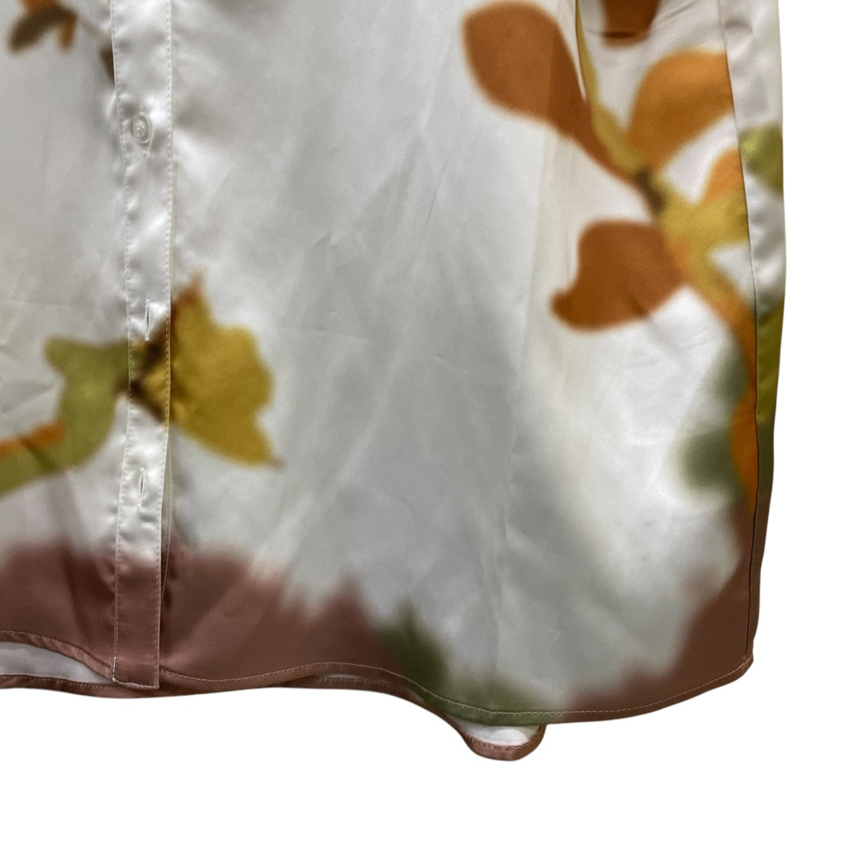 サテン半袖シャツVD212SH0402